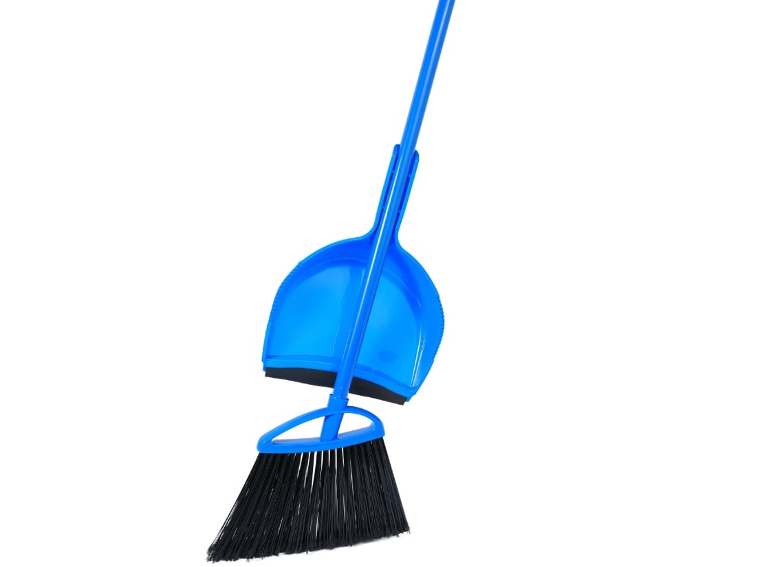 Balai à angle avec porte poussière